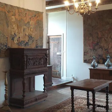 Renaissance Au Chateau De Champagne-Mouton