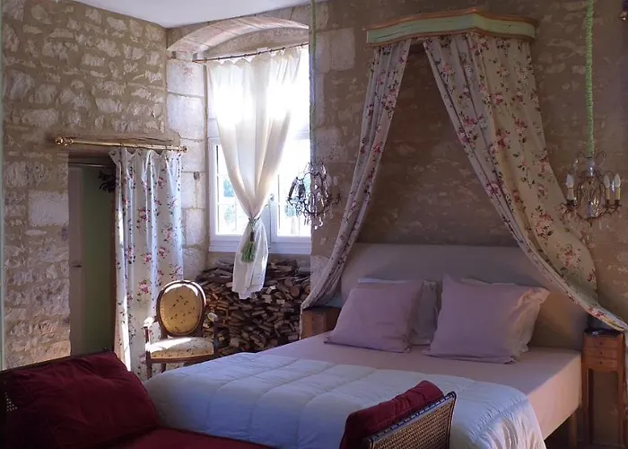 Alojamento de Acomodação e Pequeno-almoço Renaissance Au Château De